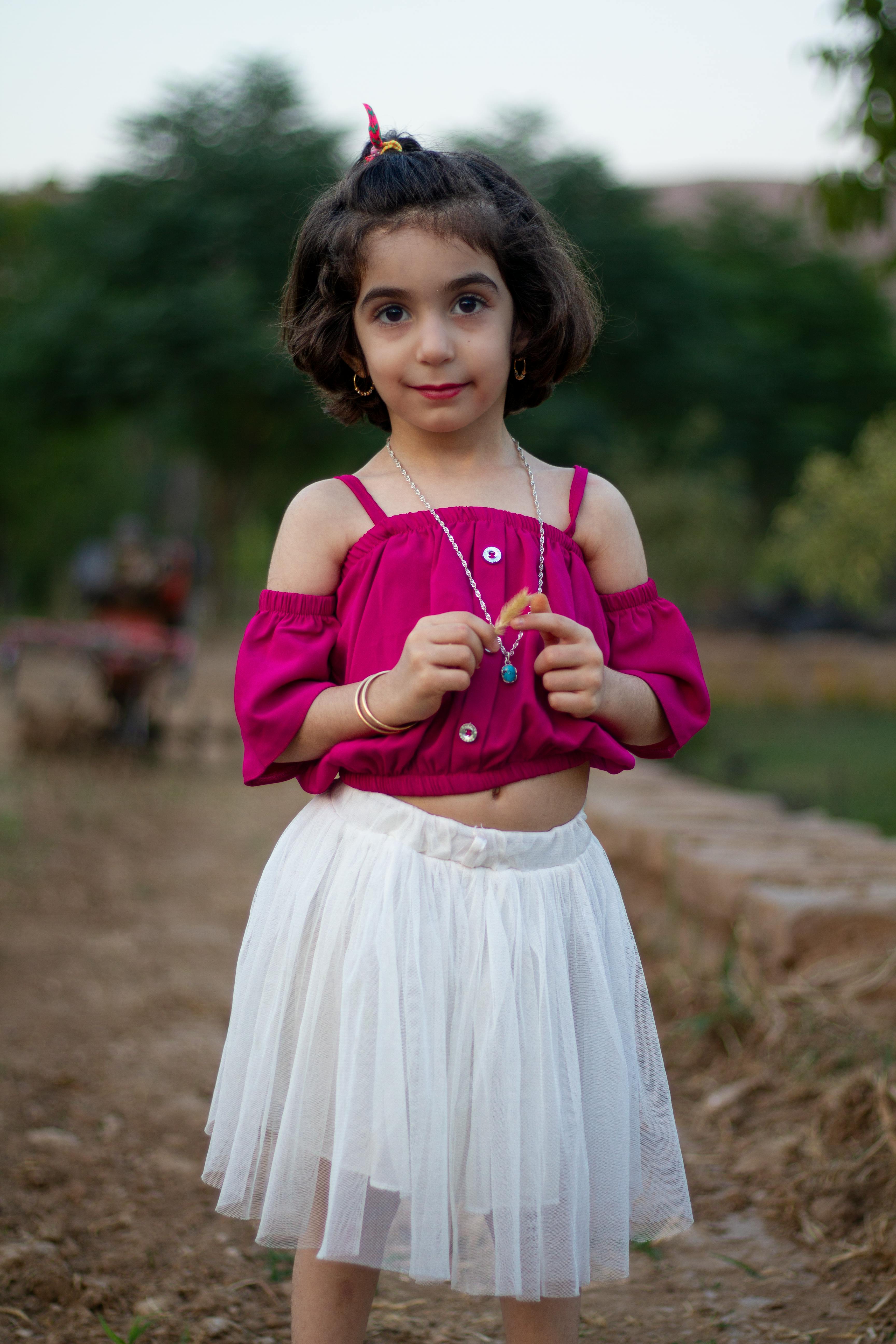 欧美中期夜间放松影视推荐画面